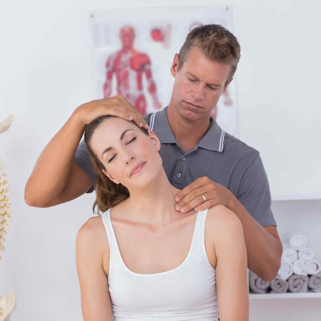 https://www.bulmedica-bg.com/wp-content/uploads/2015/12/kiroprakticar.jpg